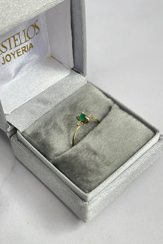 Solitario Con Esmeralda En Forma De Gota Con Diamantes / T- 7 / 0.96Gr / 35Pts