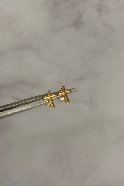 Topos Cruz Lisa / 9.5Mm / 0.57Gr /