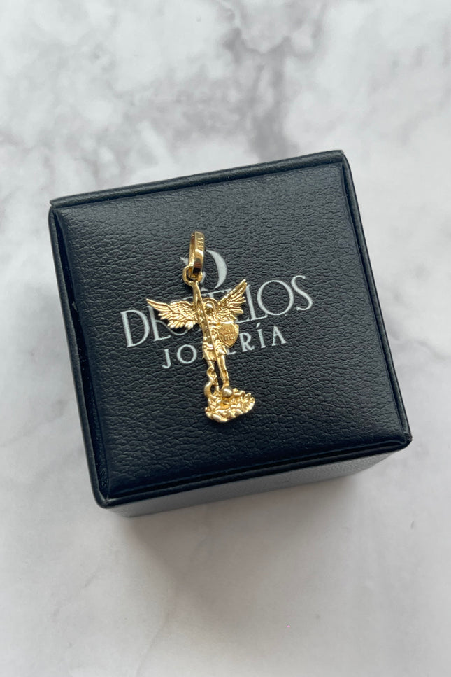 Dije San Miguel Silueta Oro Blanco / 2.0Cm / 0.97Gr /