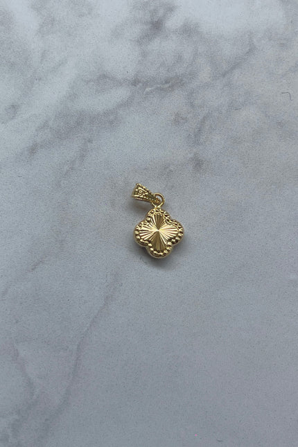 Dije Trebol Diamantado Pequeño / 1.15Cm / 0.41Gr /