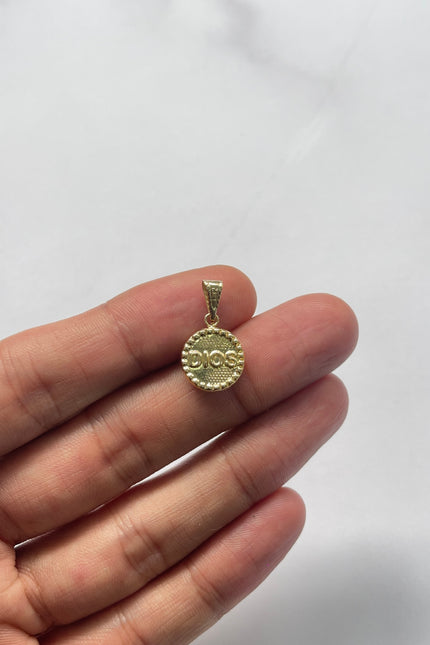 Dije Dios / 1.0cm / 0.82Gr