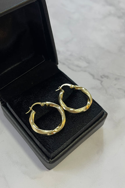 Candongas Melcocha Mediana Rayadas / 2.27Gr / 2.4Cm /