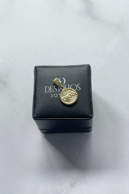 Dije Dios / 1.0cm / 0.82Gr