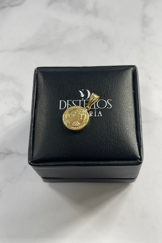 Dije San Benito Mediano / 1.5Cm / 0.83Gr /