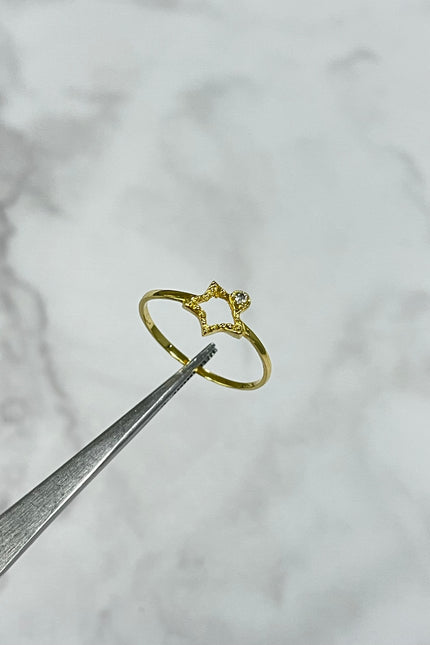 Anillo Estrella Swarovski / T6 1/4 /0.9Gr /