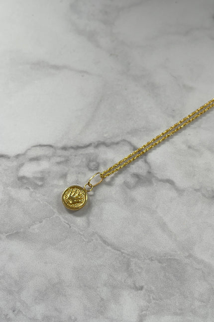 Set De Cadena Y Dije Corona / 45Cm / 1.47Gr