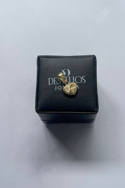 Dije Corazon Diamantado / 5.6Cm / 0.43Gr