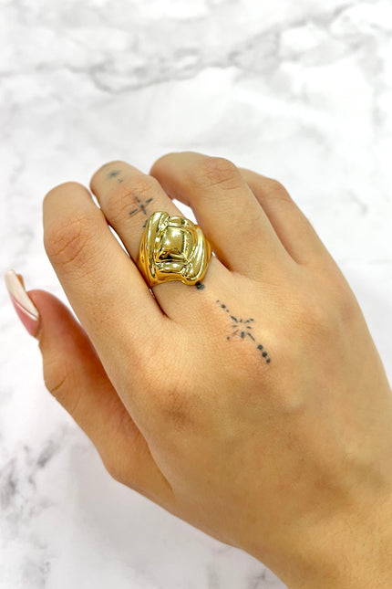 Anillo Marco Triangulo / T8 / 2.61Gr /