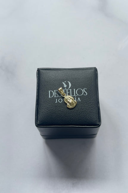 Dije Rostro Cristo Pequeño / 11.3Cm / 0.38Gr