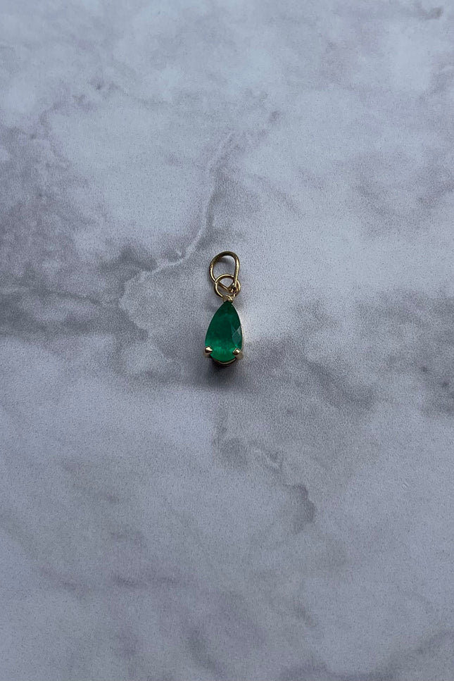 Dije Esmeralda Gota / 6.9Mm / 0.63Gr / 0.8Qts
