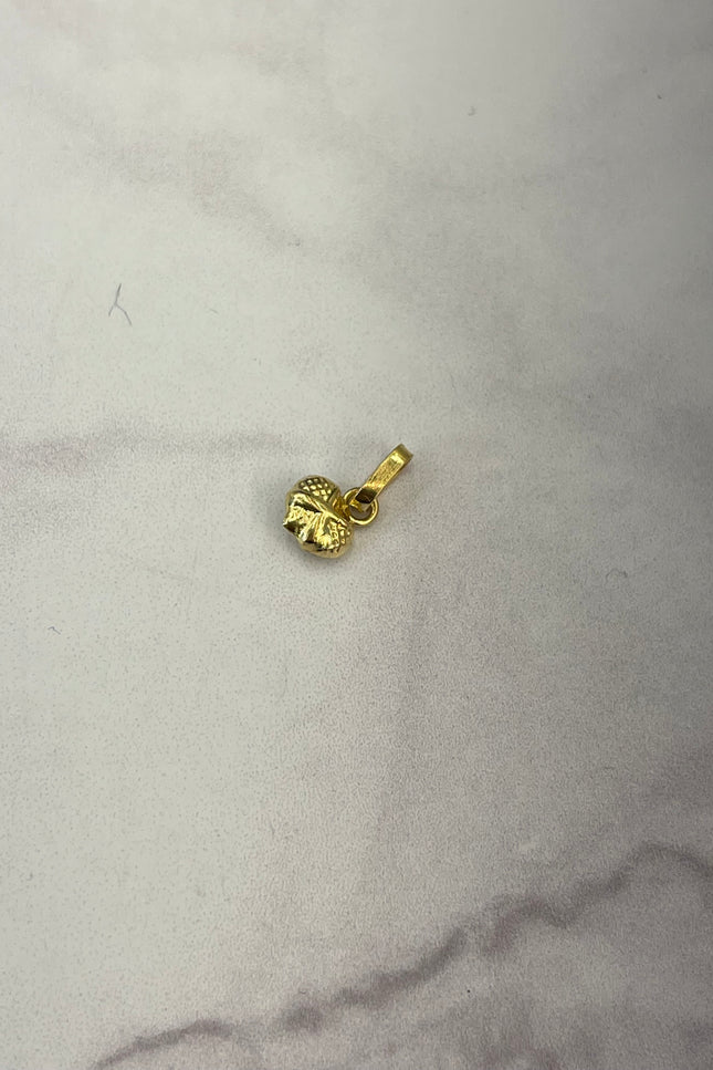 Dije Corazon Con Cruz / 0.23Gr / 6.8Mm /