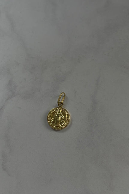 Dije San Benito Grande / 1.52Cm / 0.7Gr / 1.9Mm /