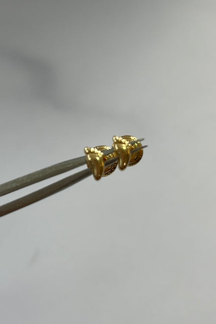 Topos Silueta De pie Pequeño / 5.2Mm / 0.45Gr /