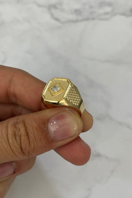 Anillo Troquelado Con Swarovski Blanco / 3.14Gr / Talla 9