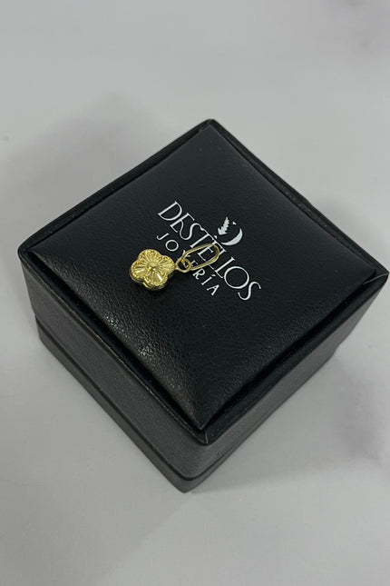 Dije Trebol / 1.1Cm / 0.39Gr / 2.4Mm /