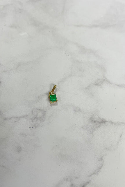 Dije Esmeralda Cuadrado / 0.42Gr / 0.55Qts /