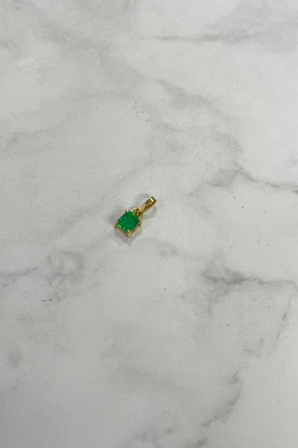 Dije Esmeralda Cuadrado / 0.42Gr / 0.55Qts /