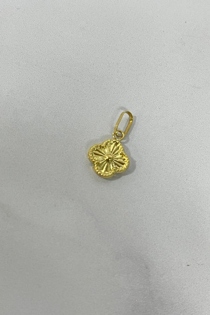 Dije Trebol / 2Cm / 0.54Gr / 2Mm