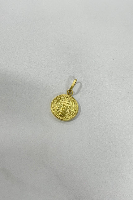 Dije San Benito / 2Cm / 0.73Gr / 1.9Mm