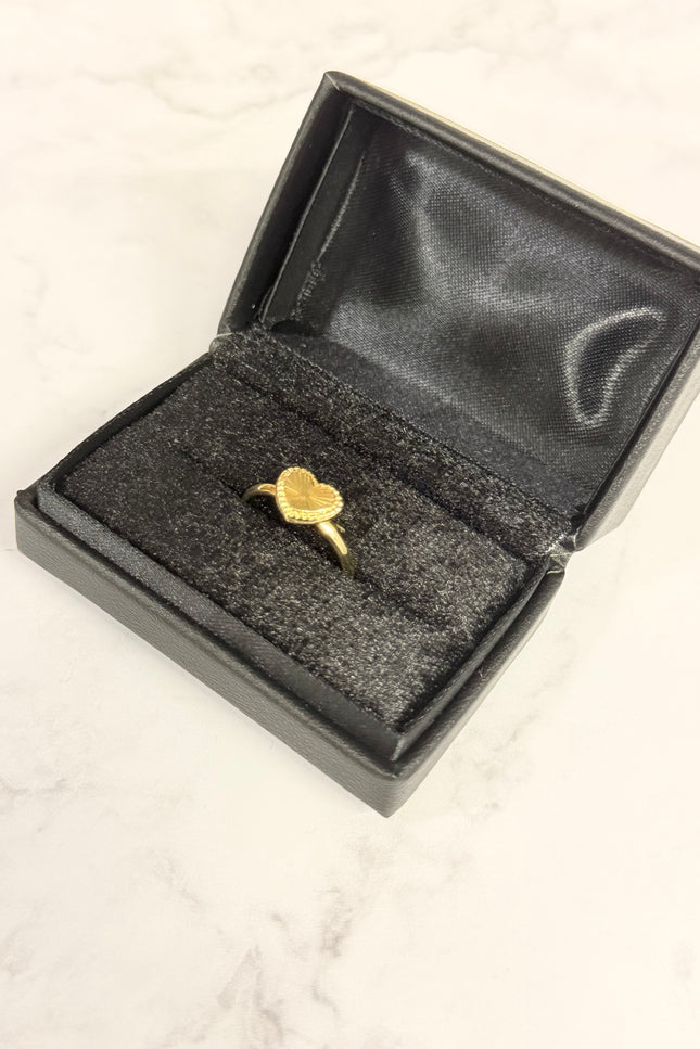 Anillo Corazon Diamantado / T7 1/2 / 1.14Gr /