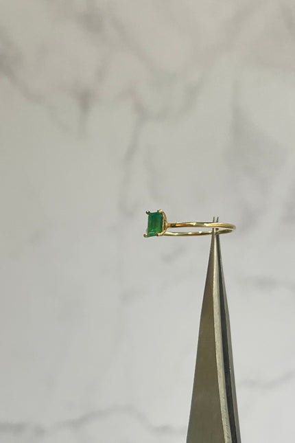 Anillo Esmeralda / Talla 6 3/4 / 0.87