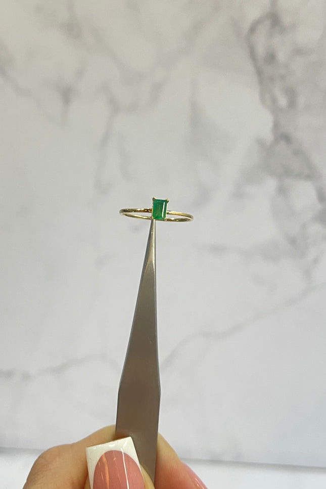 Anillo Esmeralda / Talla 6 3/4 / 0.87